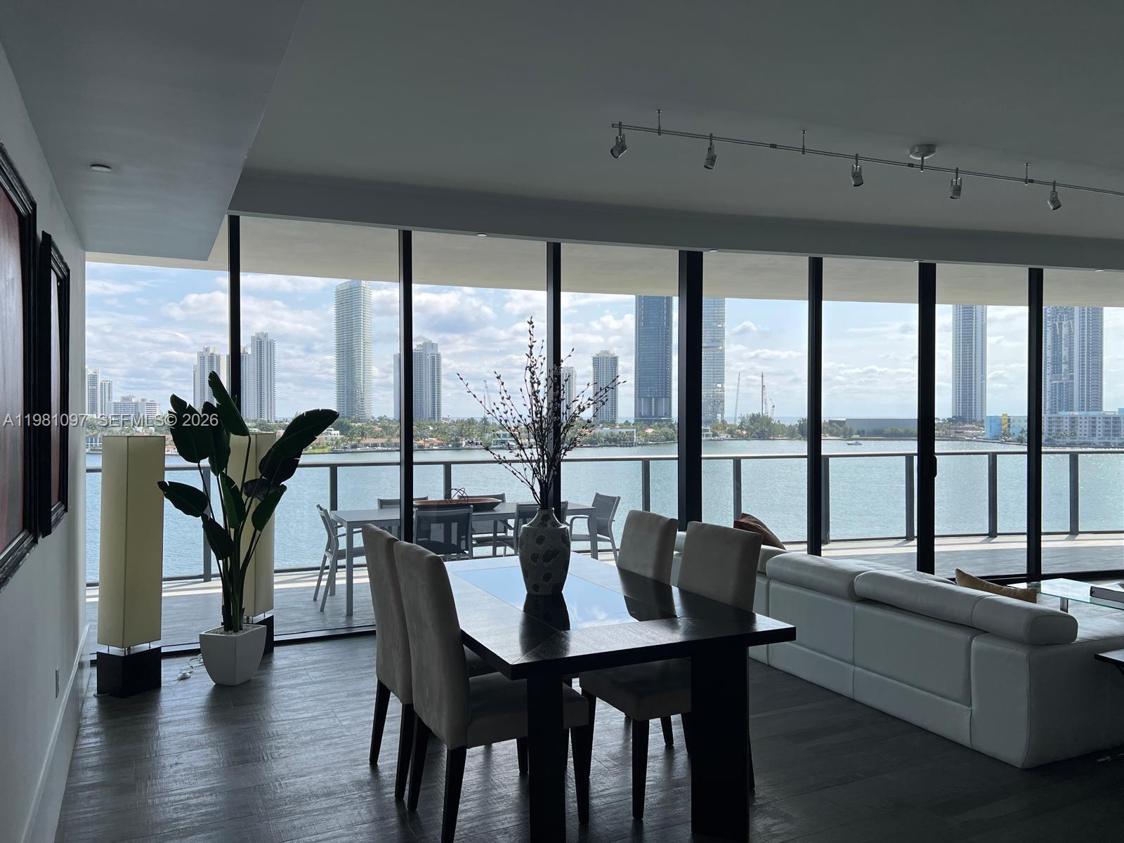 5500 Island Estates Dr # 504