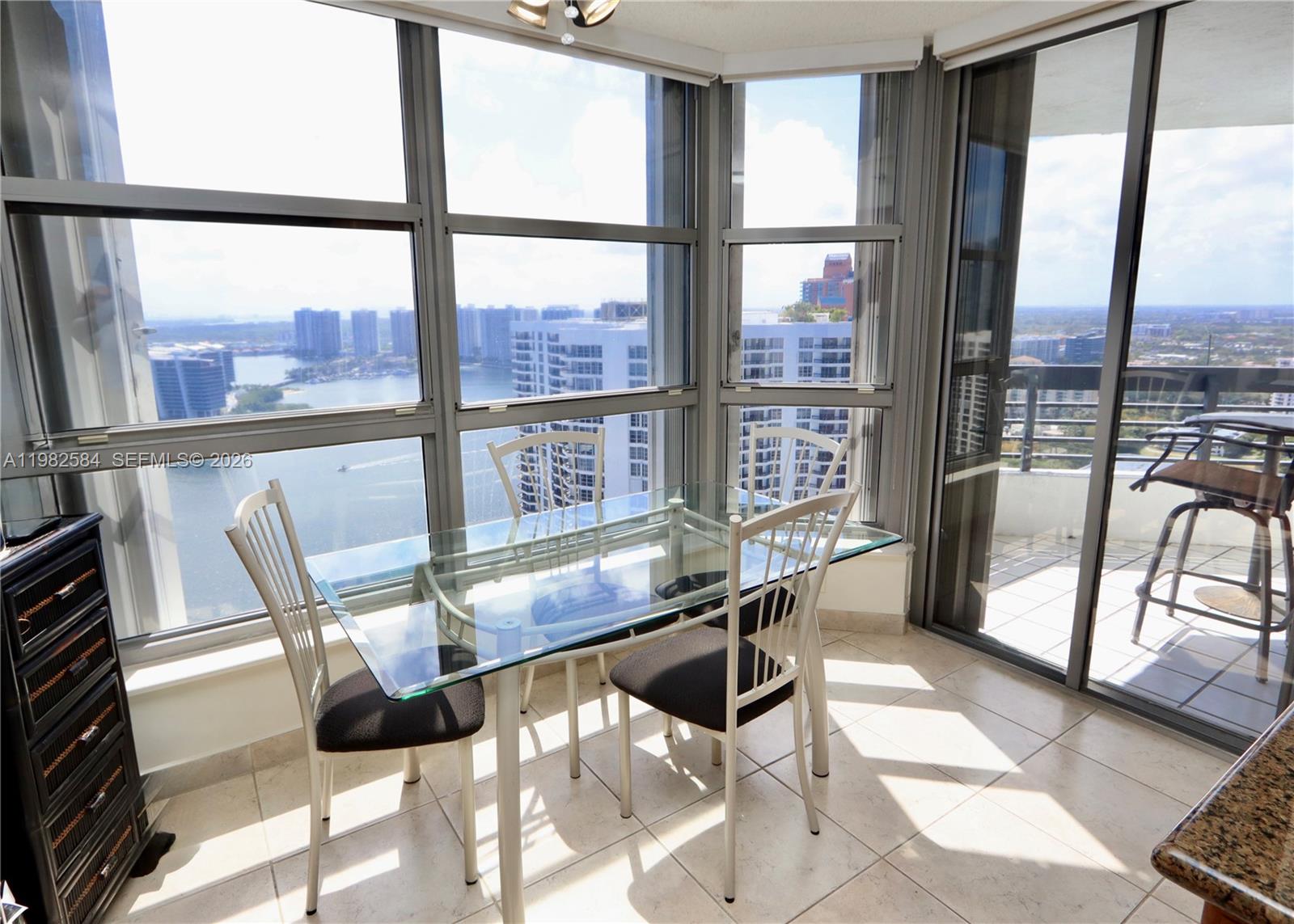 3500 Mystic Pointe Dr # 3701