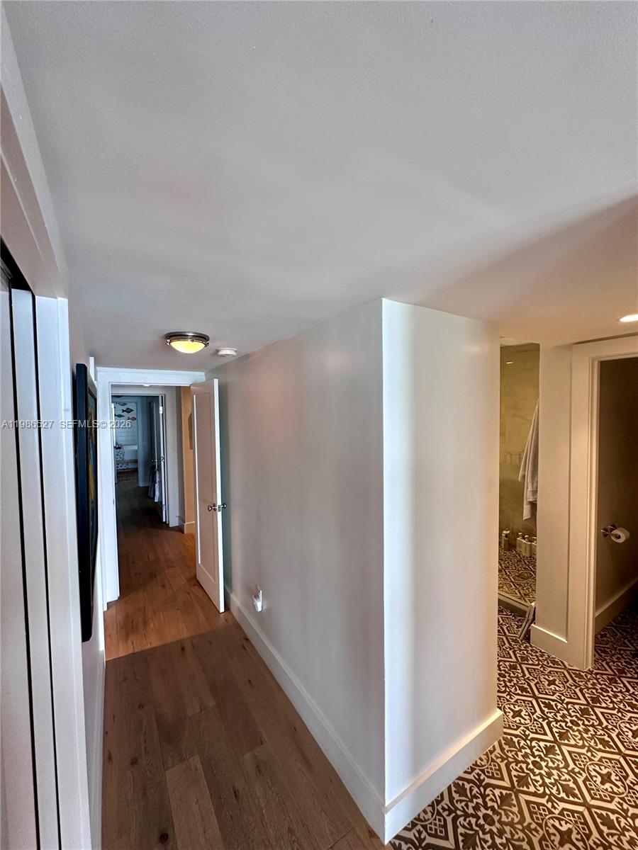 166 HARBOR DR # 6B