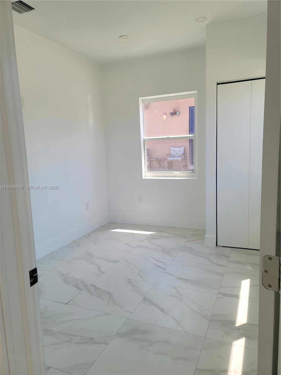 1975 NW 24th Ct