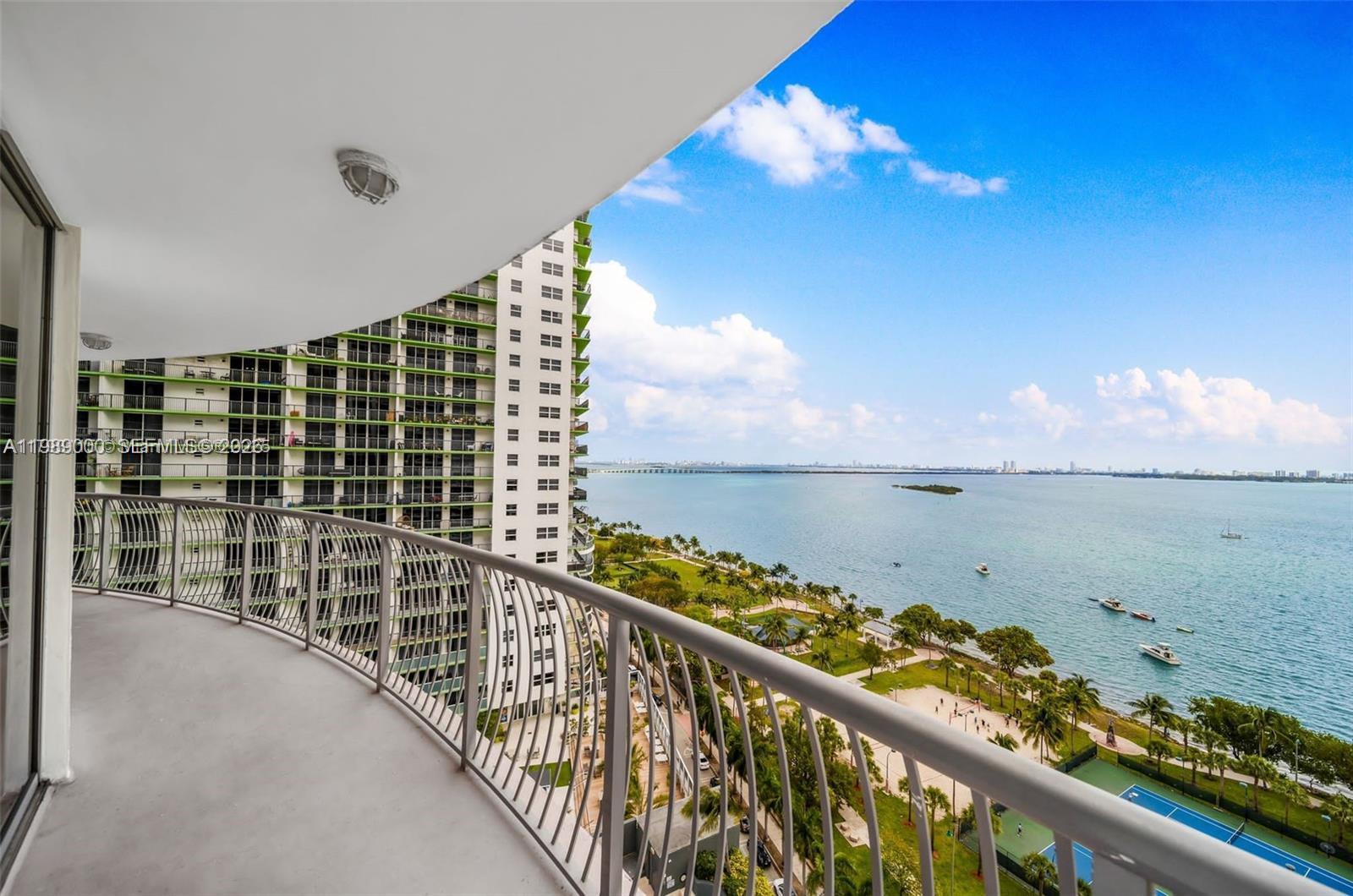 1750 N Bayshore # 2001