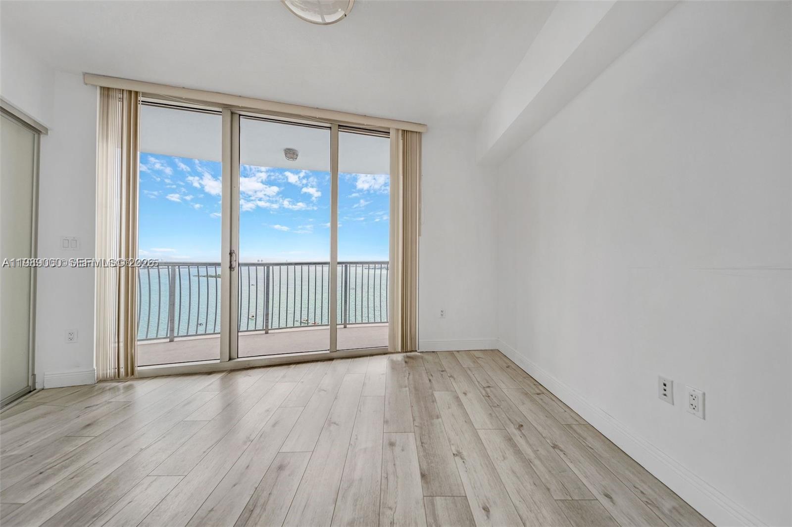 1750 N Bayshore # 2001