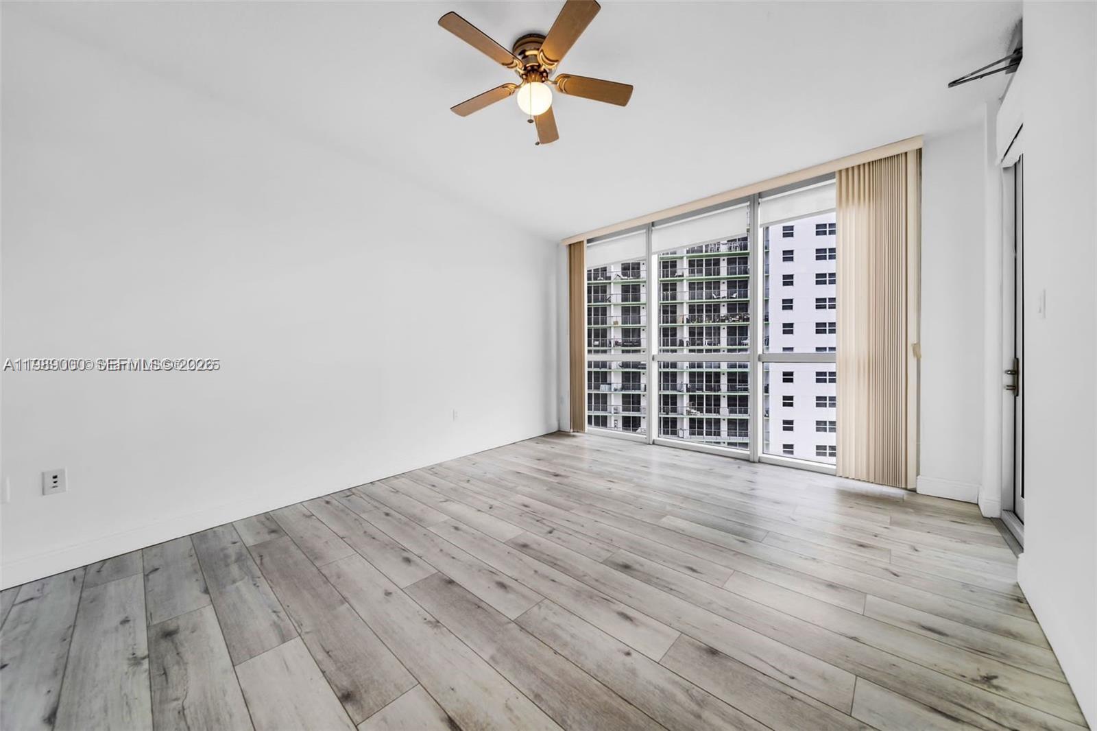 1750 N Bayshore # 2001