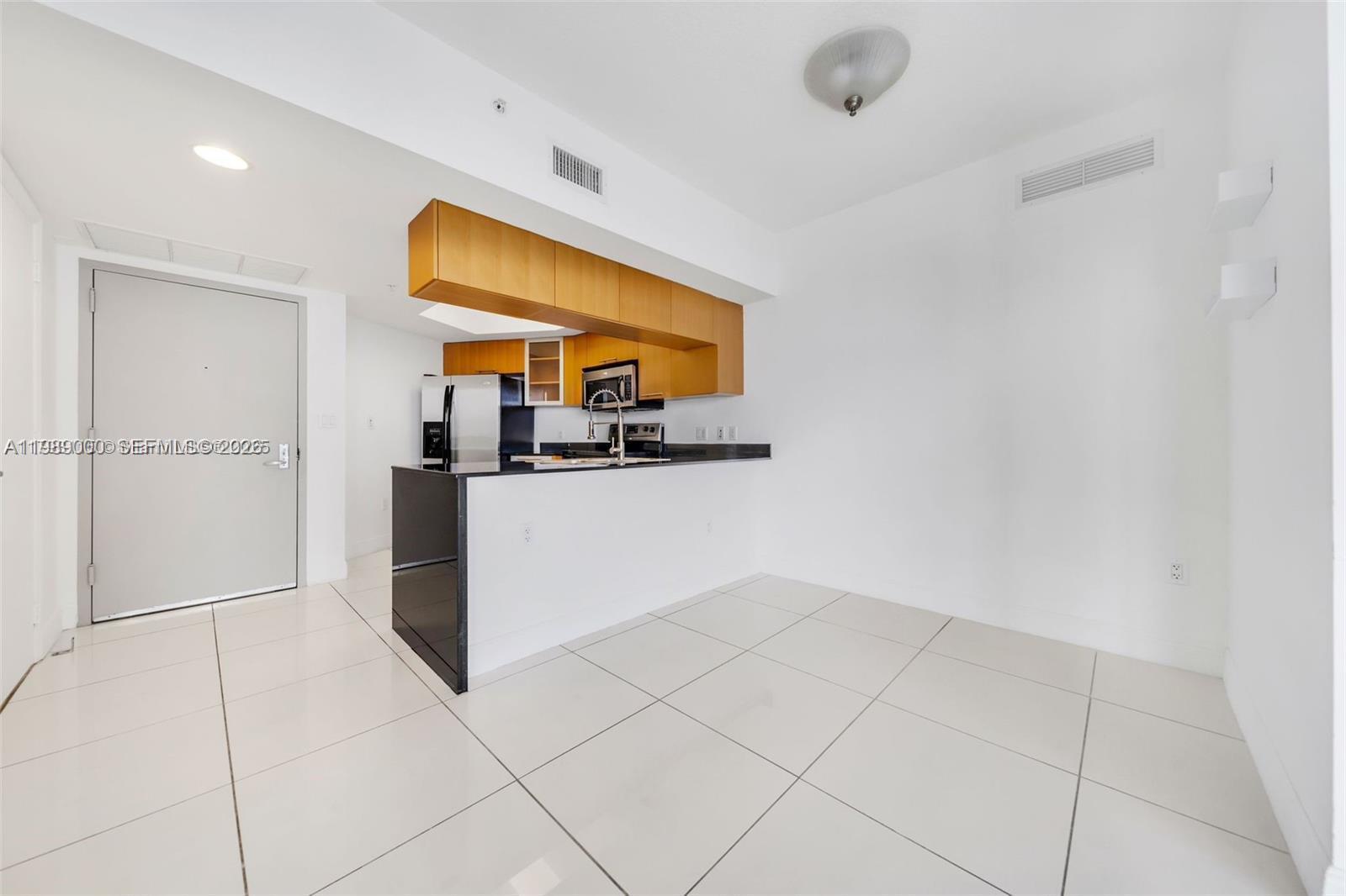 1750 N Bayshore # 2001