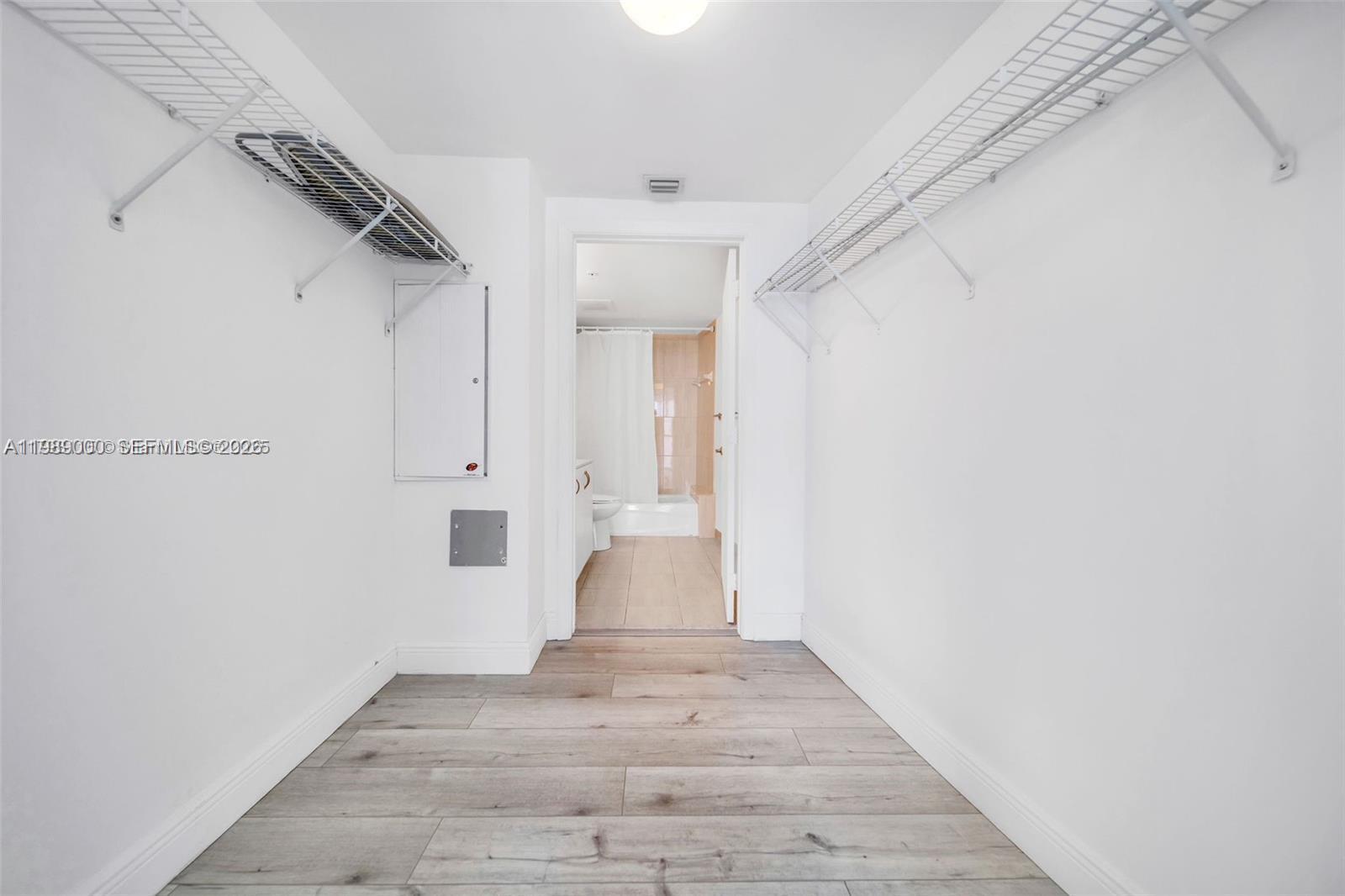 1750 N Bayshore # 2001