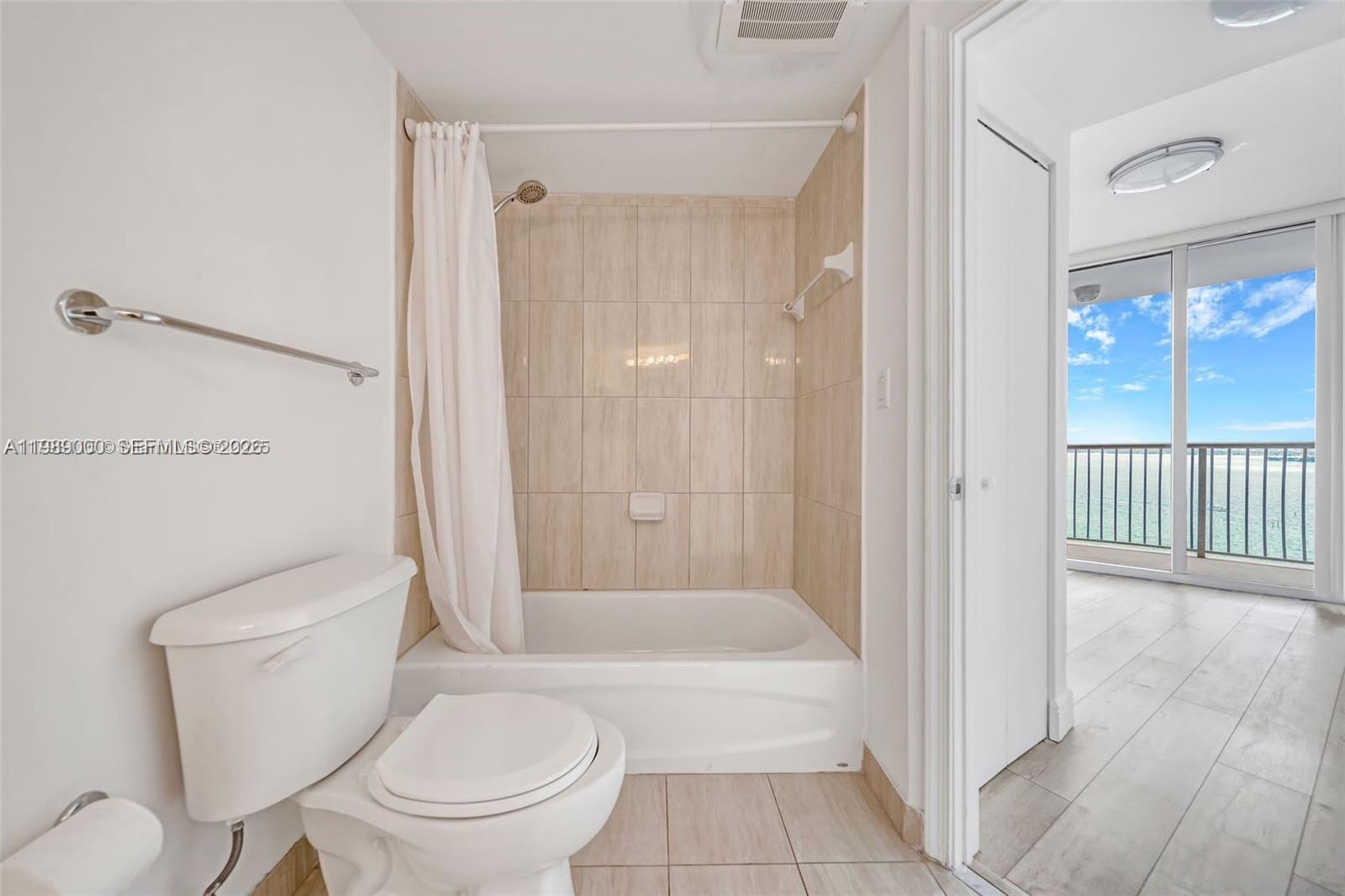 1750 N Bayshore # 2001