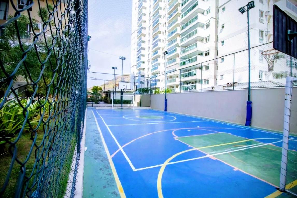 400 Avenida José Luiz Ferraz # 502