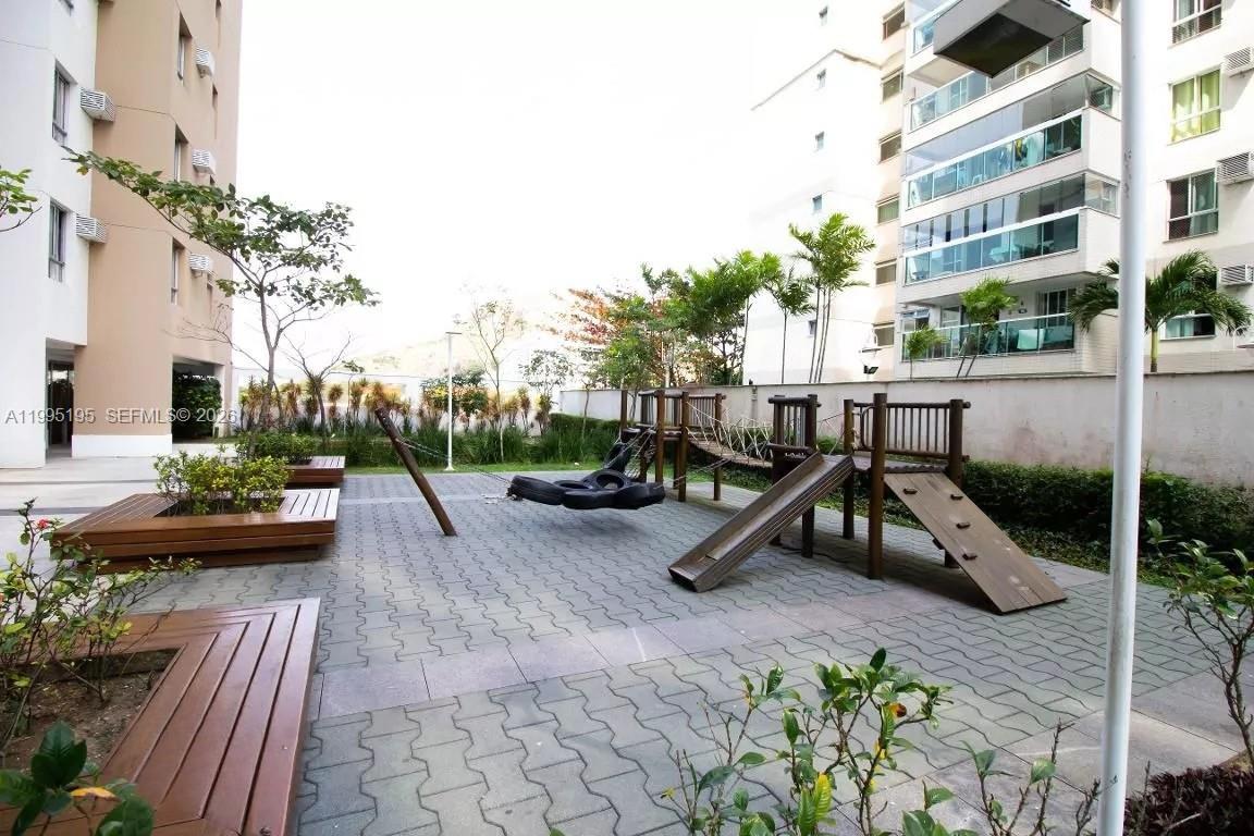 400 Avenida José Luiz Ferraz # 502