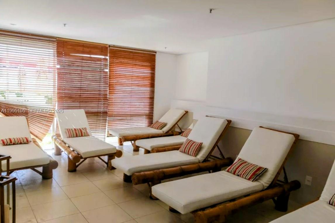 400 Avenida José Luiz Ferraz # 502