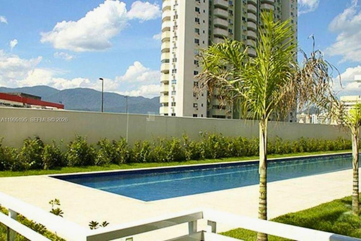 400 Avenida José Luiz Ferraz # 502
