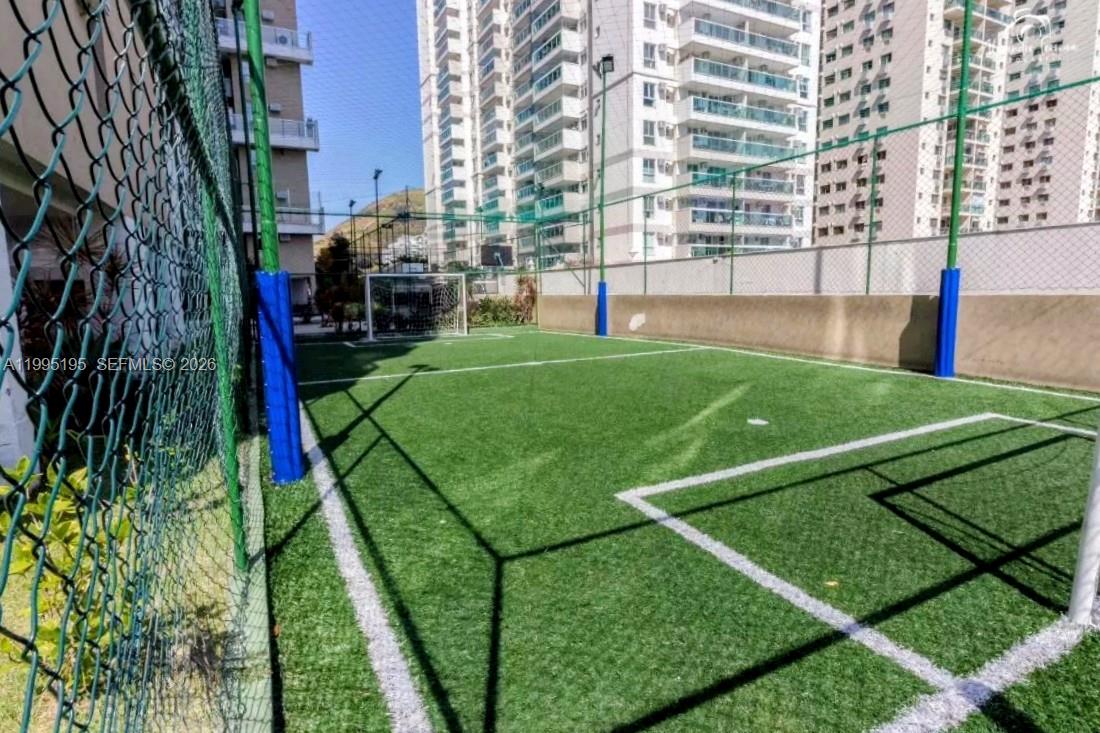 400 Avenida José Luiz Ferraz # 502