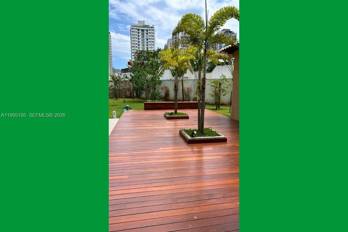 400 Avenida José Luiz Ferraz # 502