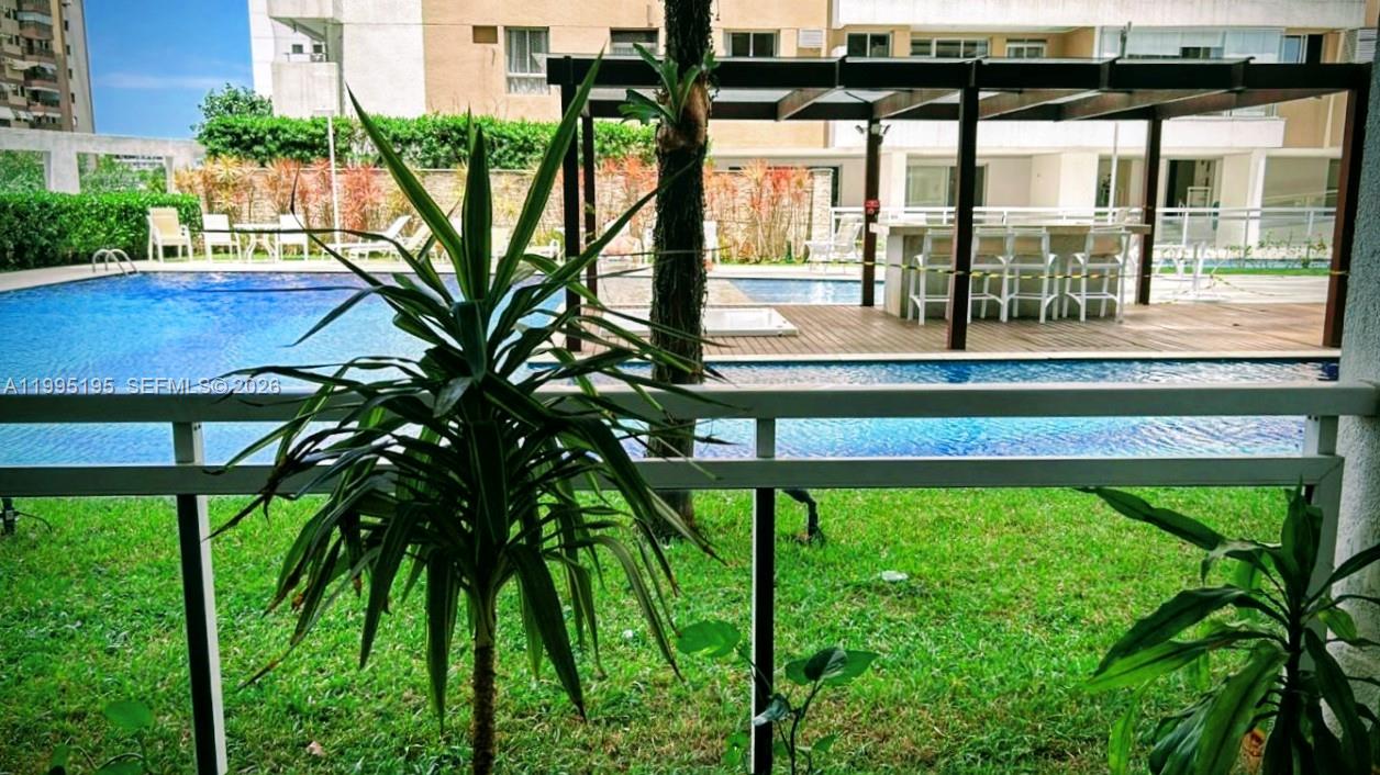 400 Avenida José Luiz Ferraz # 502