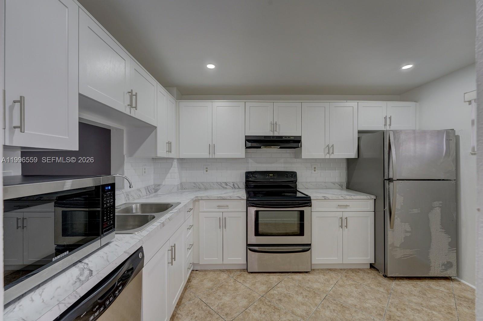 1200 NW 87th Ave # 410