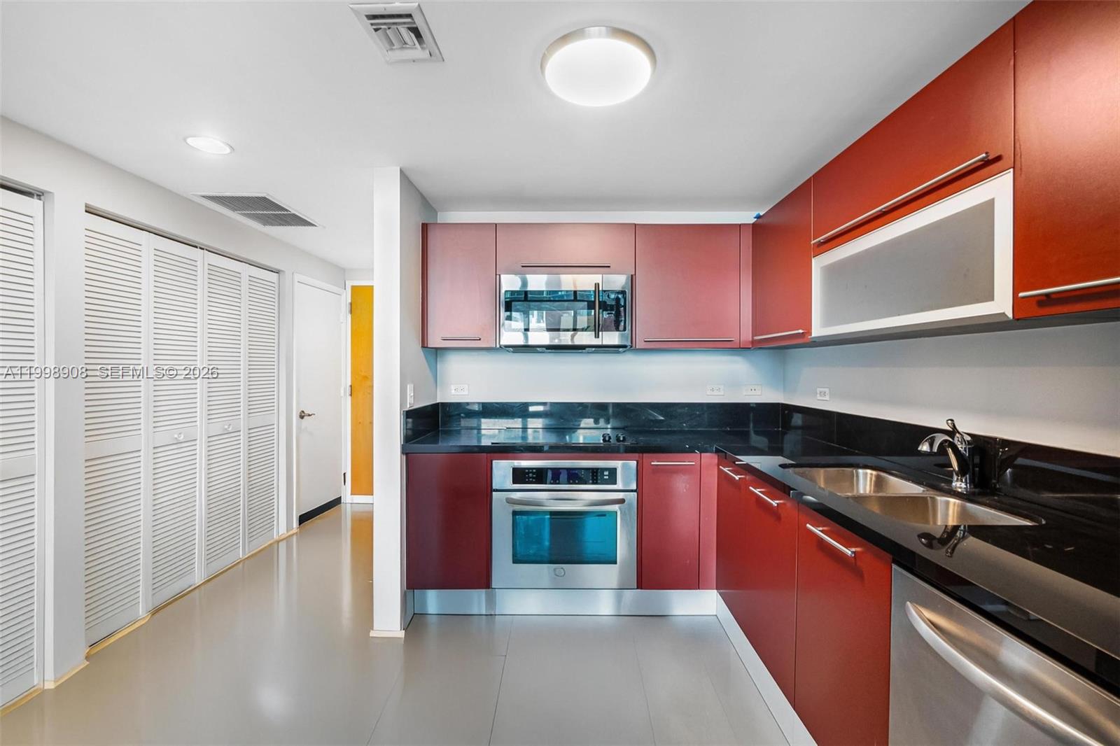 244 Biscayne Blvd # 445