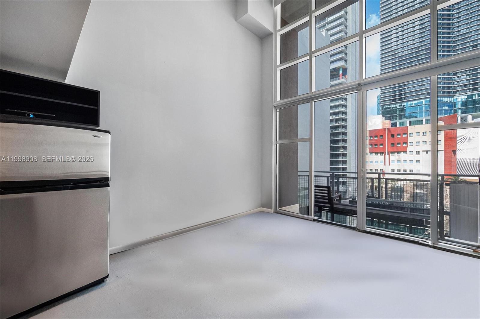 244 Biscayne Blvd # 445