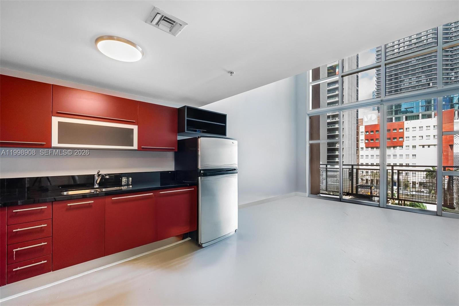 244 Biscayne Blvd # 445