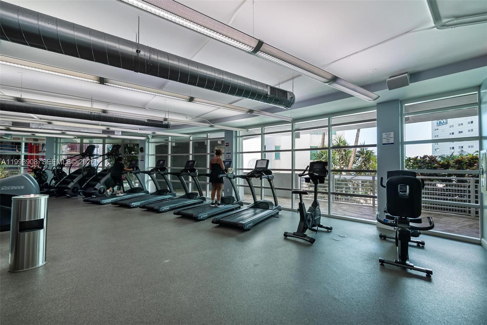 244 Biscayne Blvd # 445
