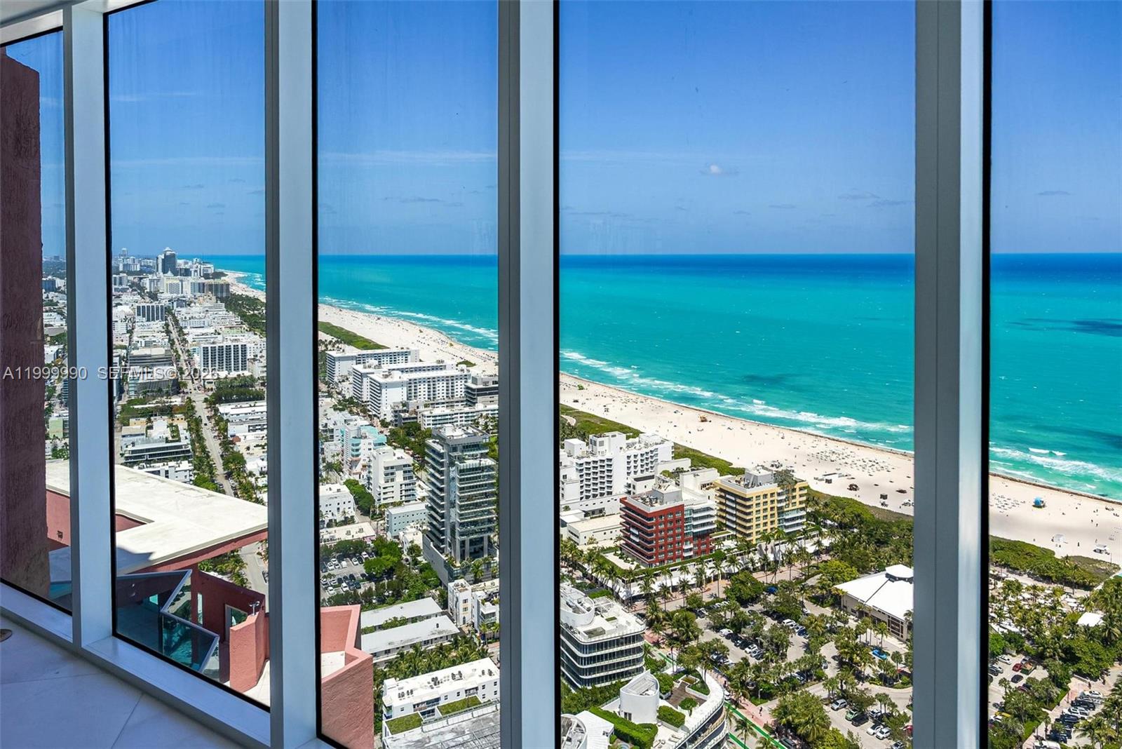 300 S Pointe Dr # 5 Unit: PH-5