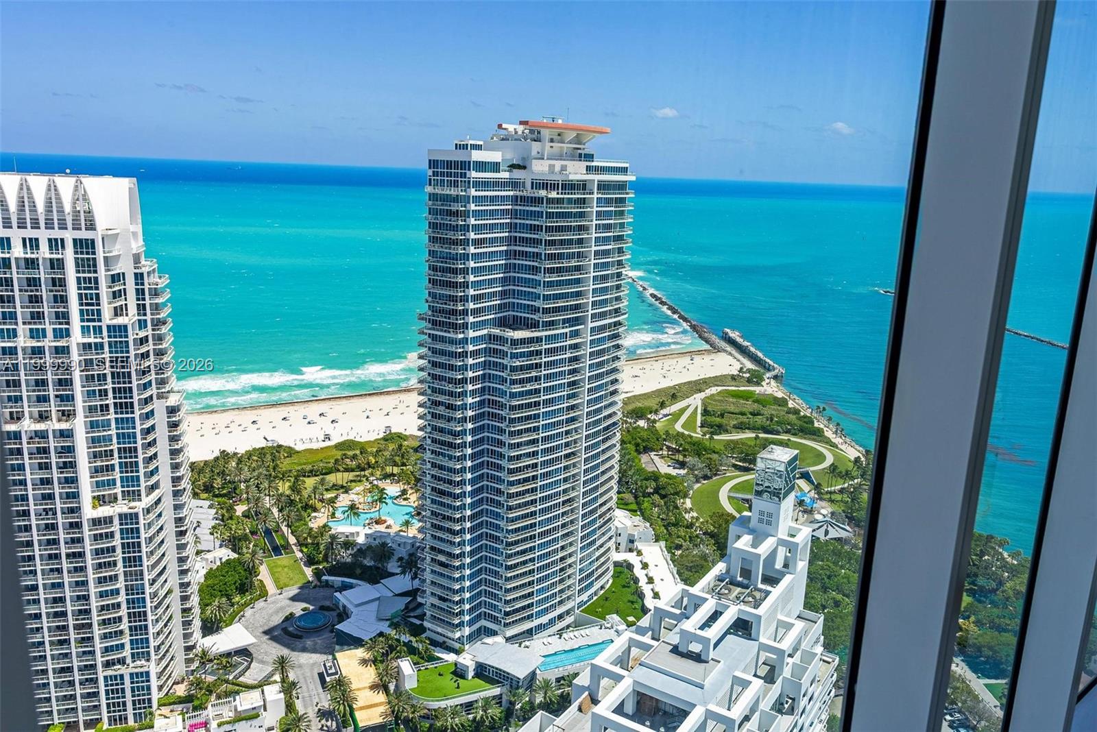 300 S Pointe Dr # 5 Unit: PH-5