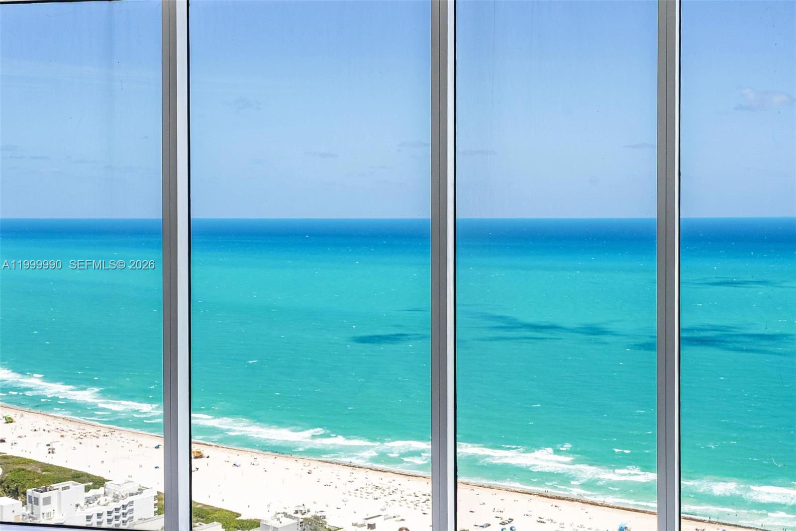 300 S Pointe Dr # 5 Unit: PH-5