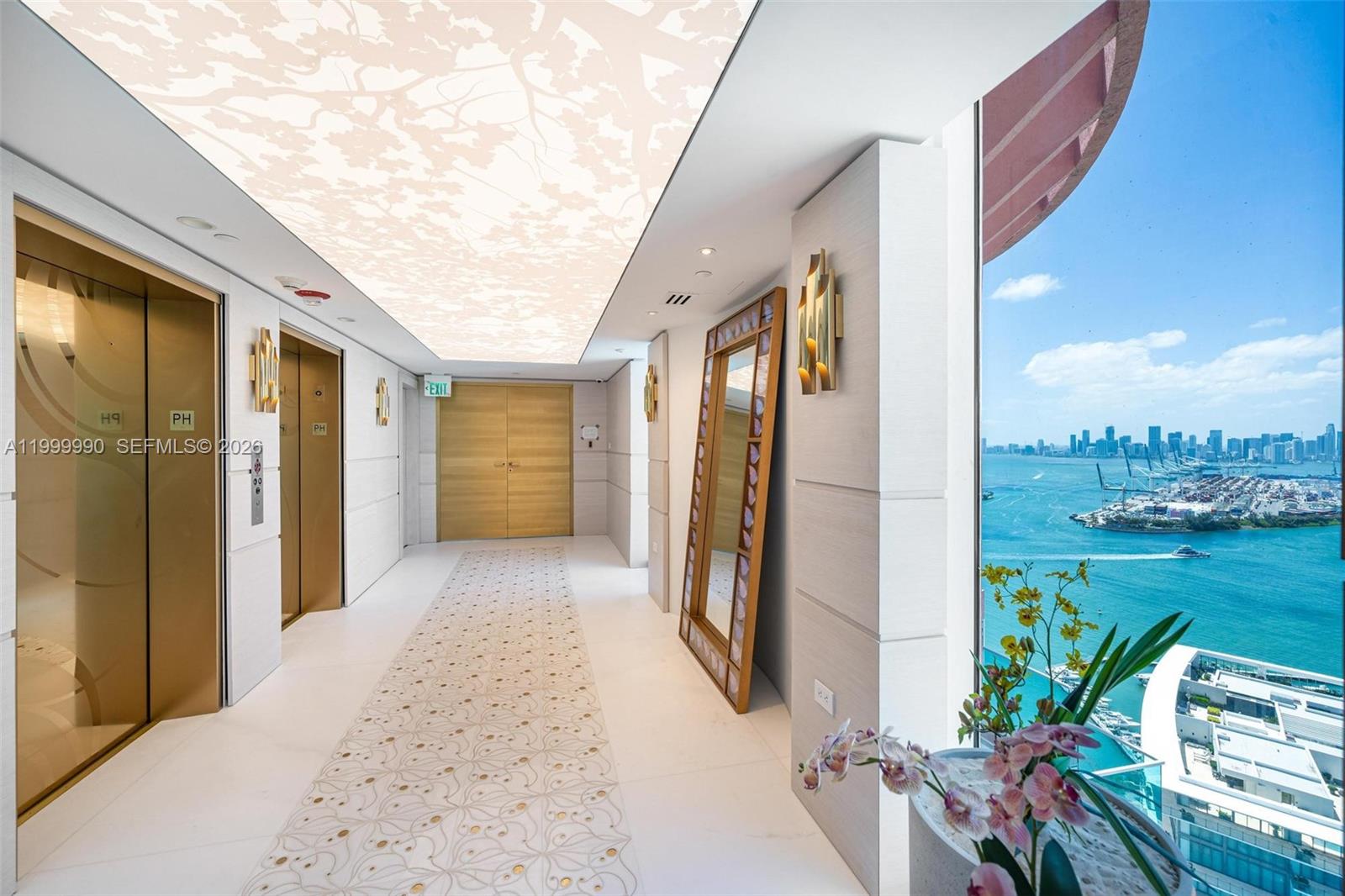 300 S Pointe Dr # 5 Unit: PH-5