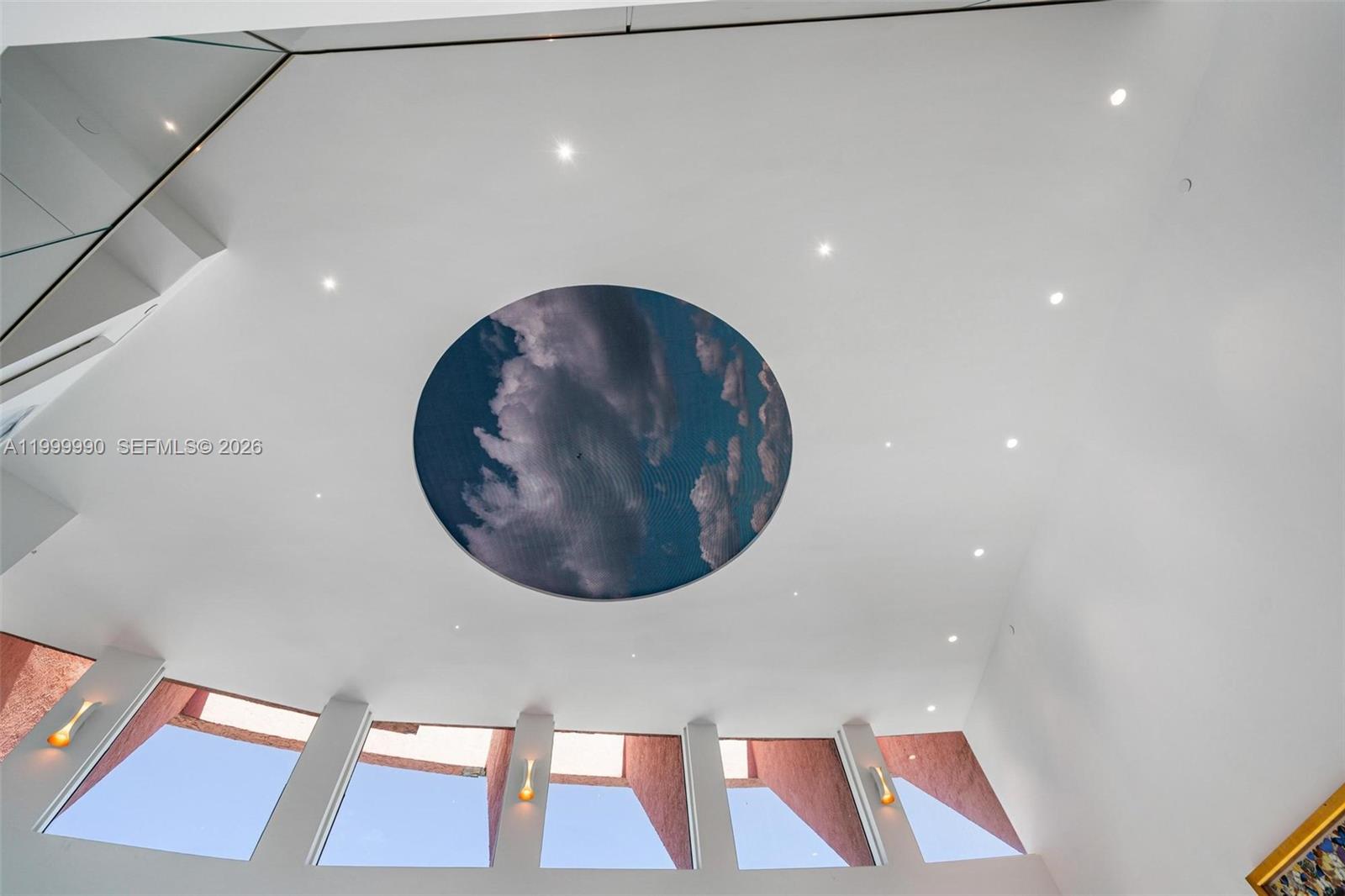 300 S Pointe Dr # 5 Unit: PH-5