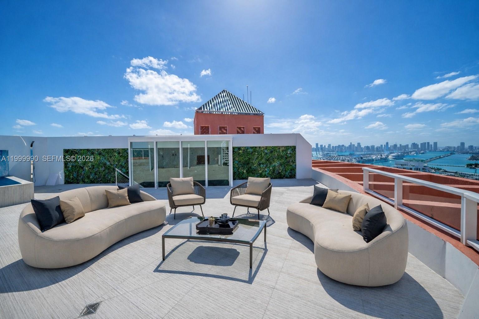300 S Pointe Dr # 5 Unit: PH-5