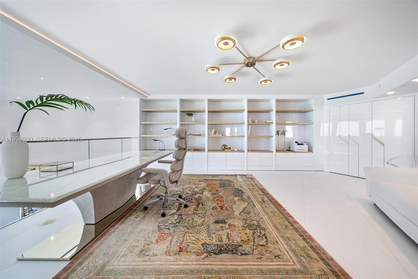 300 S Pointe Dr # 5 Unit: PH-5