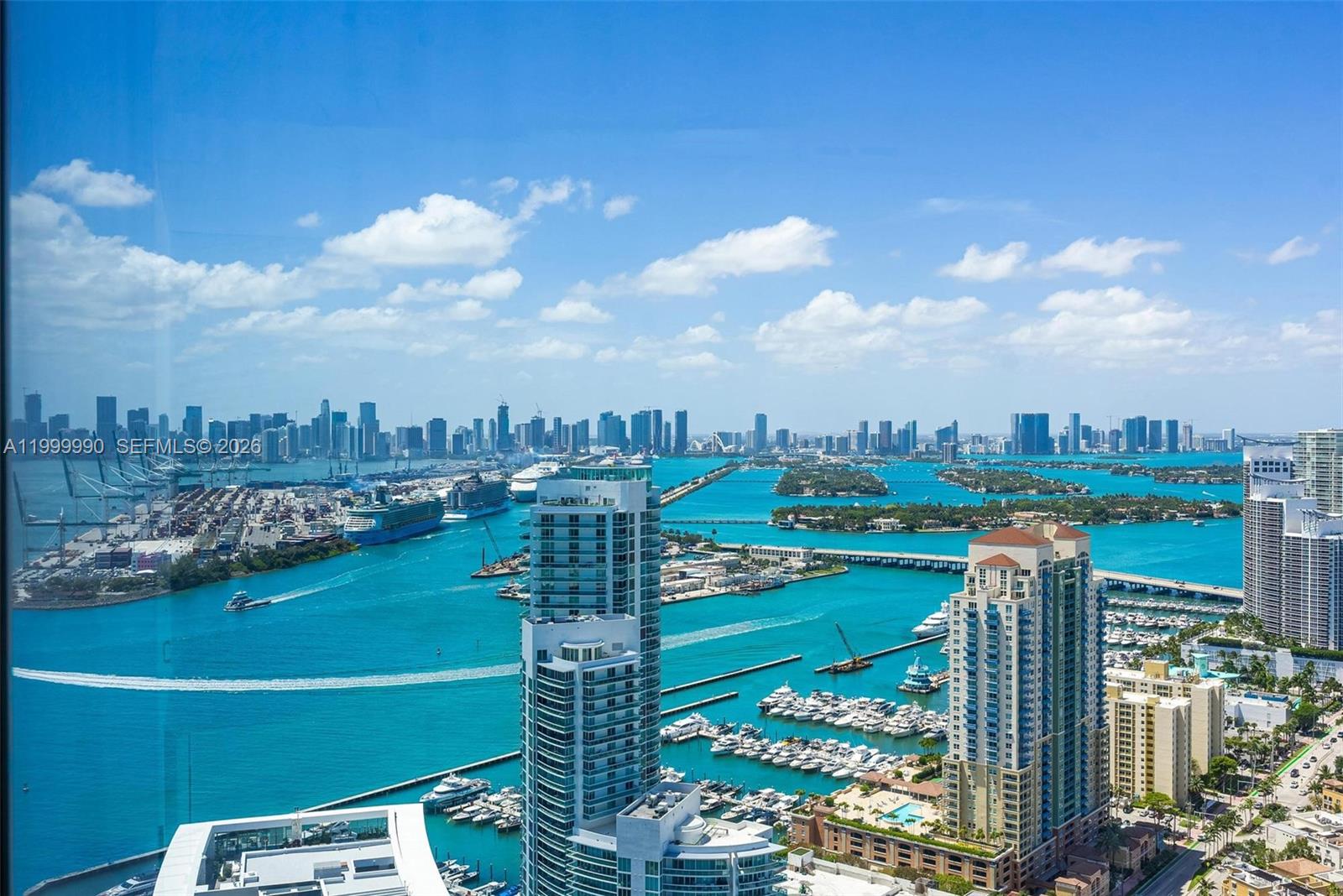 300 S Pointe Dr # 5 Unit: PH-5