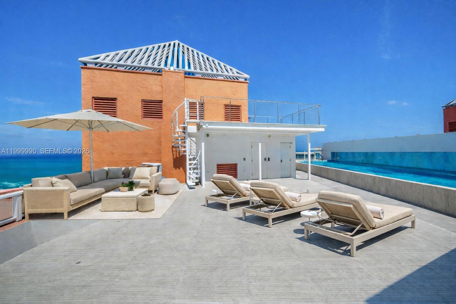 300 S Pointe Dr # 5 Unit: PH-5