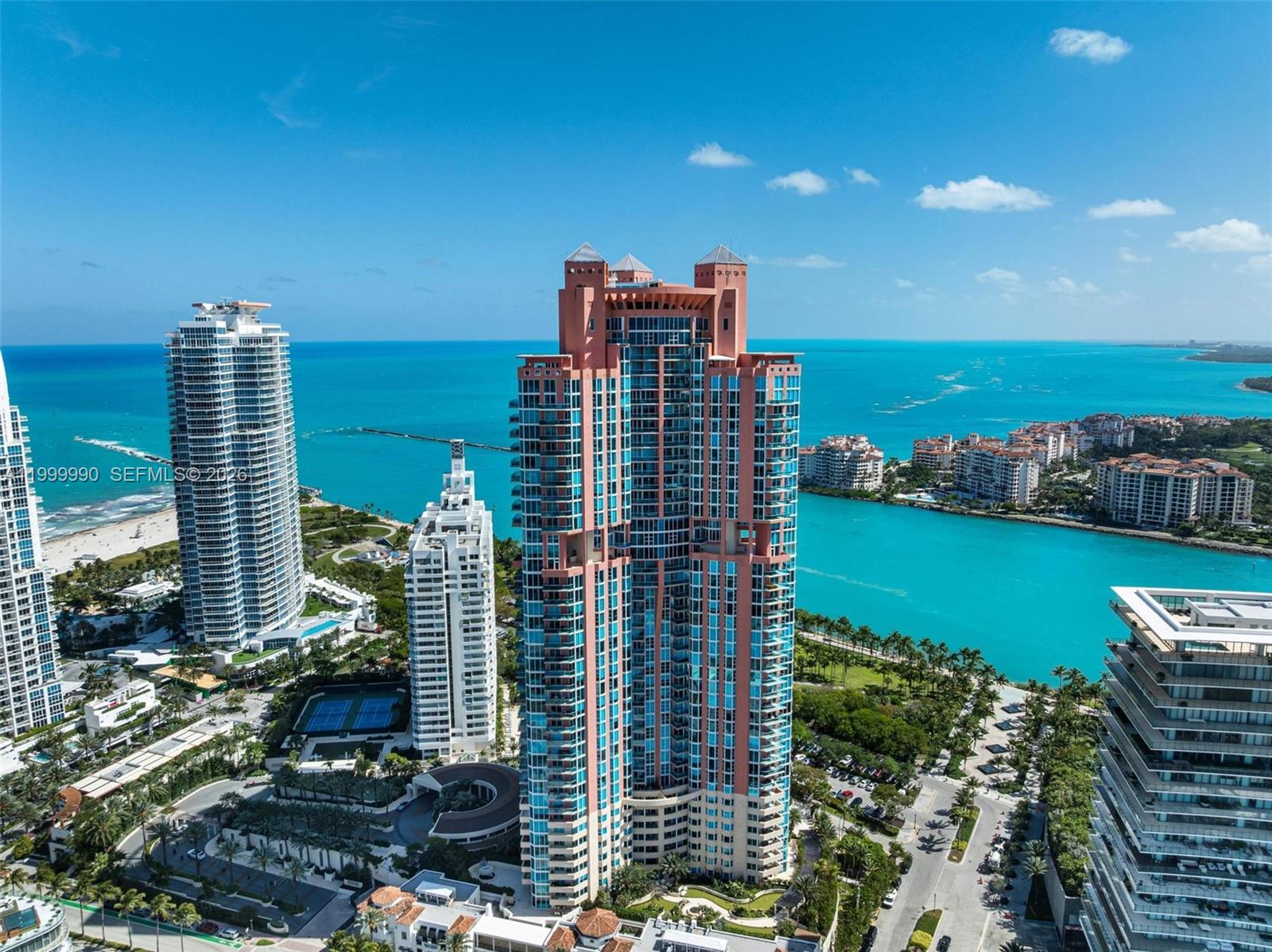 300 S Pointe Dr # 5 Unit: PH-5