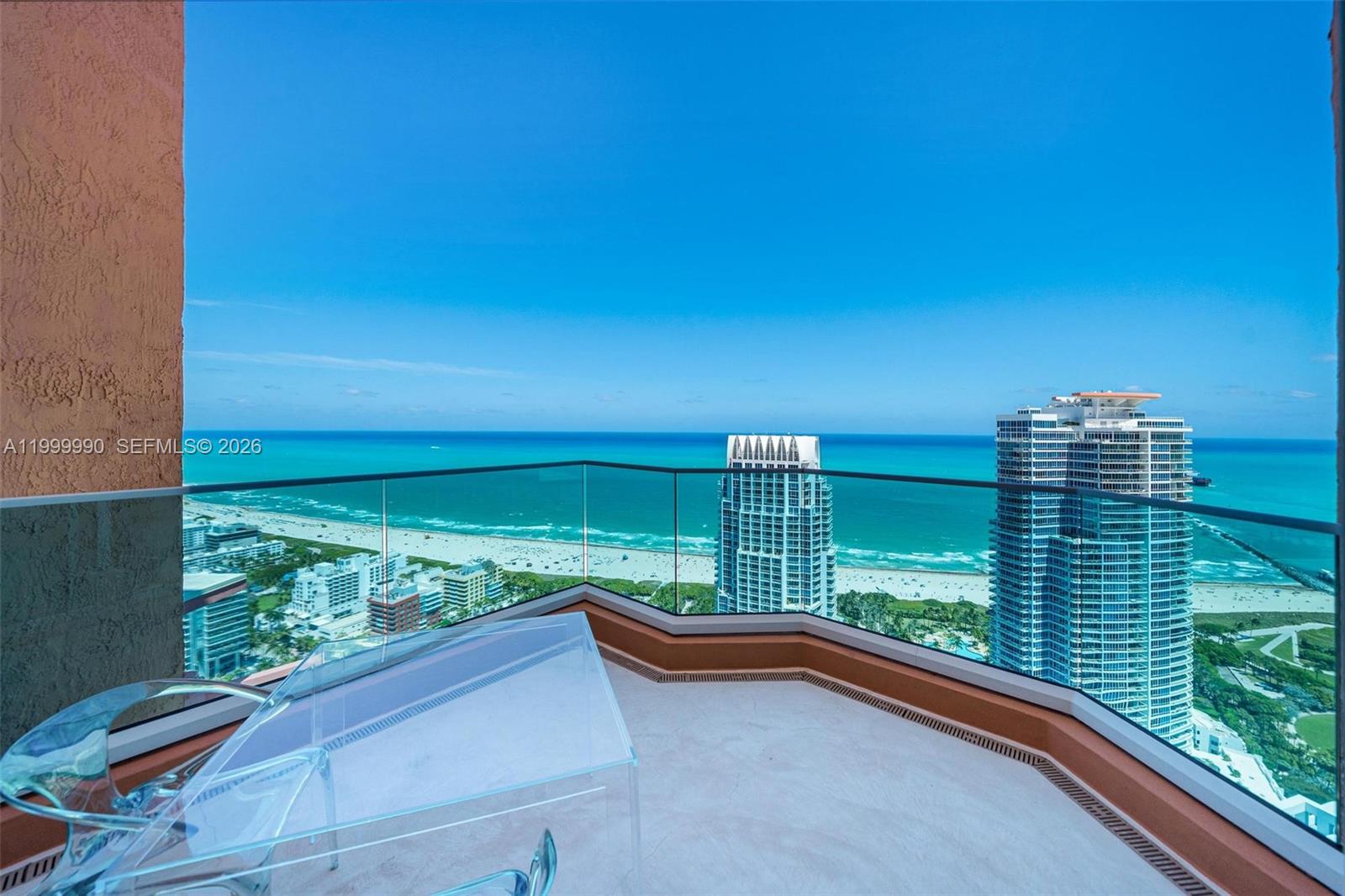 300 S Pointe Dr # 5 Unit: PH-5