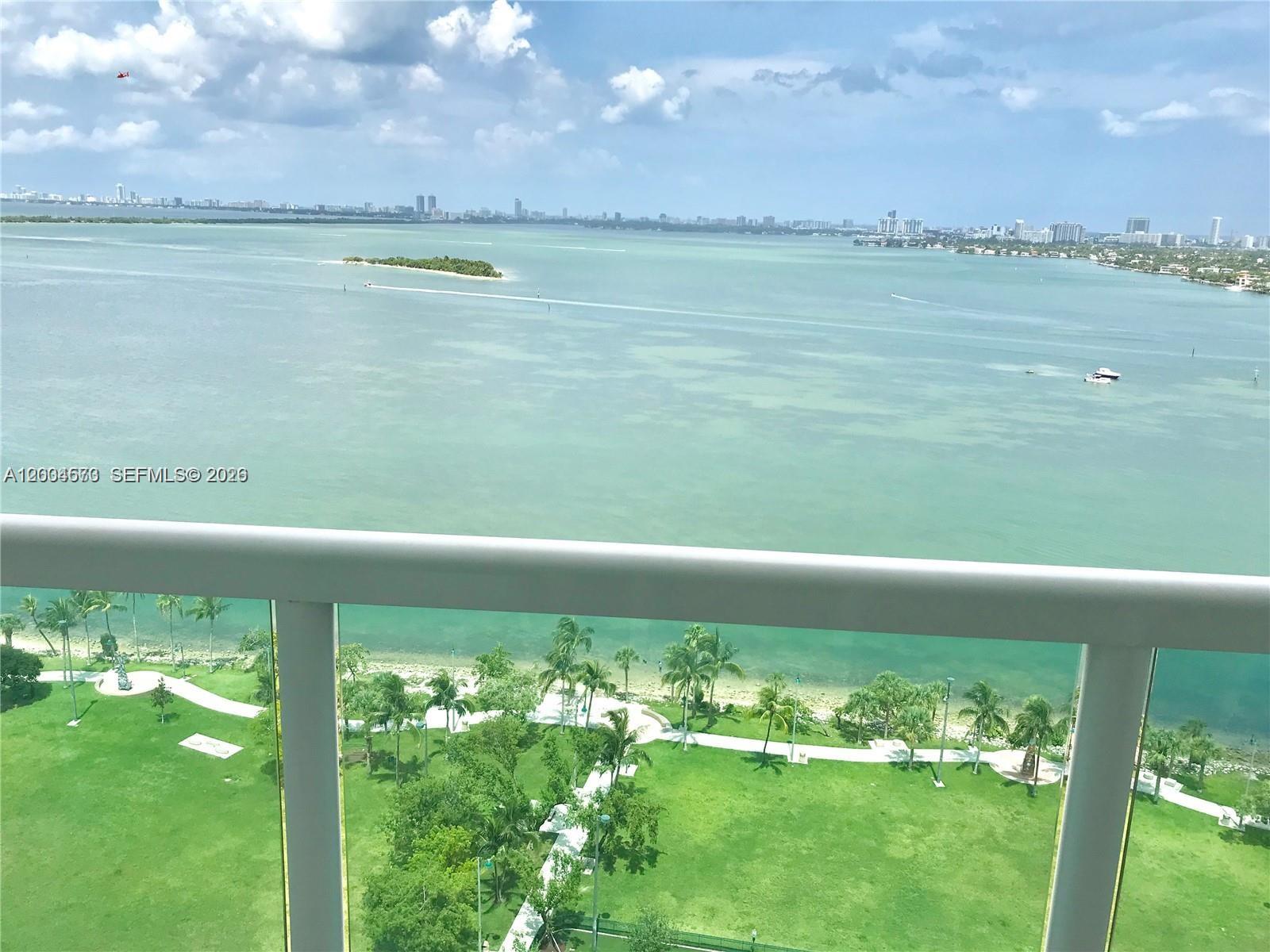 1800 N Bayshore Dr # 2107