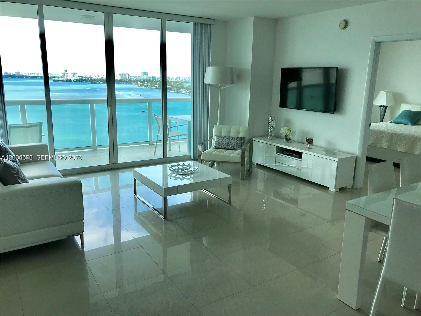 1800 N Bayshore Dr # 2107