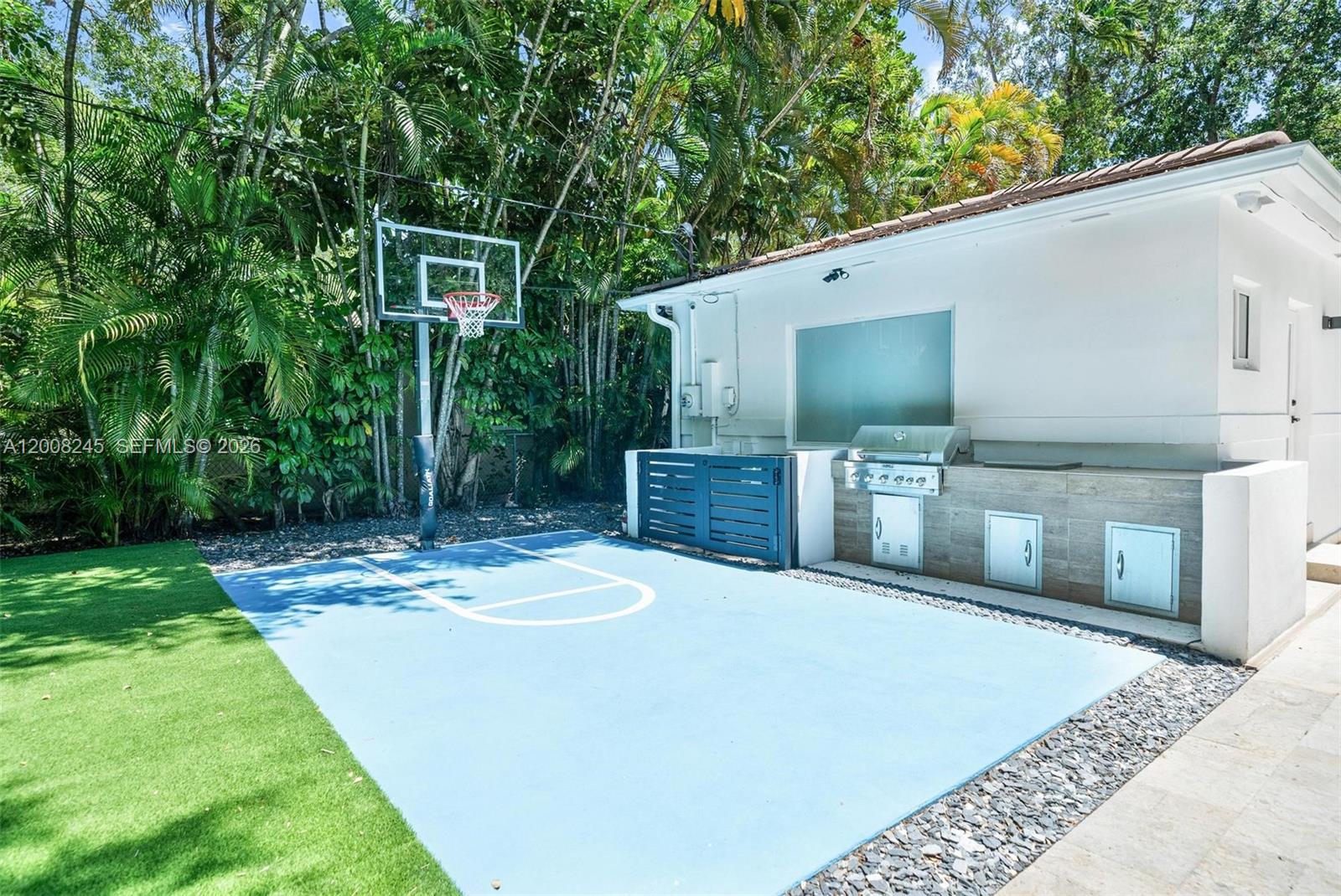 741 Tibidabo Ave