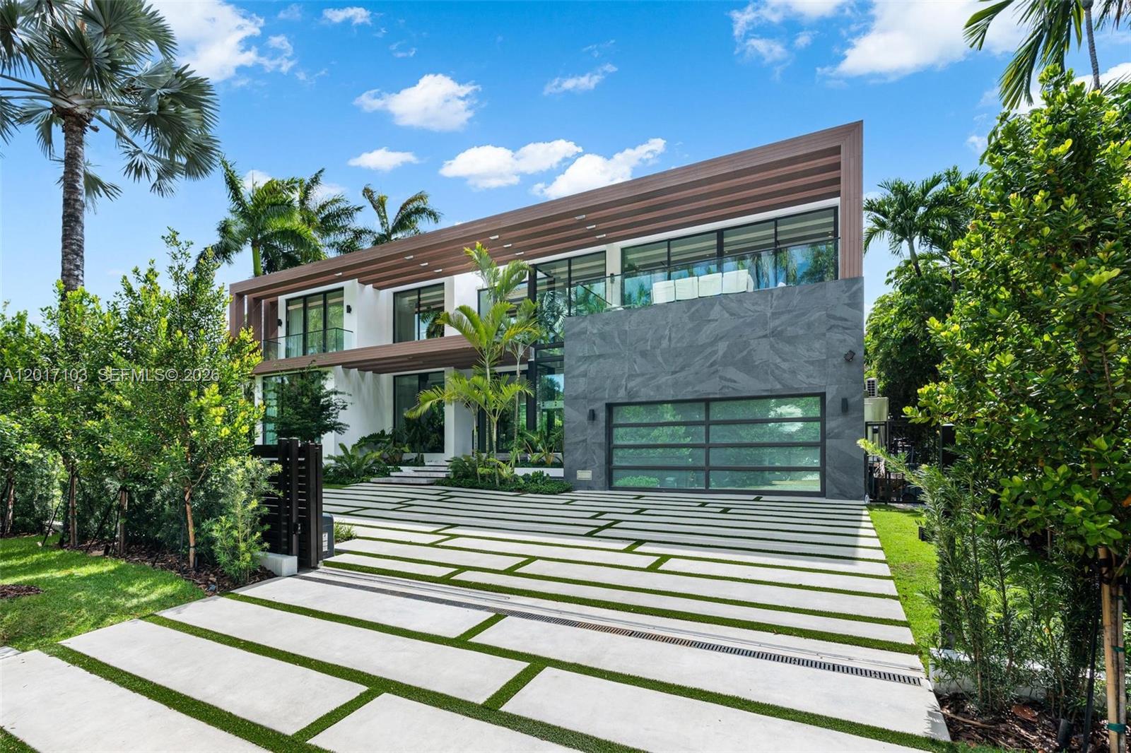 2520 Shelter Ave