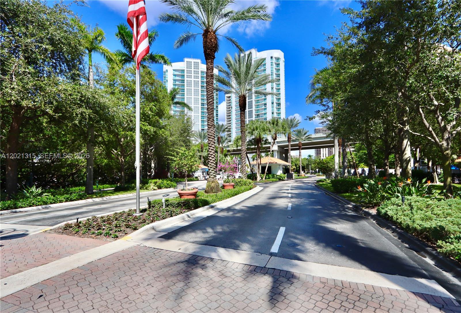 3530 Mystic Pointe Dr # 2510