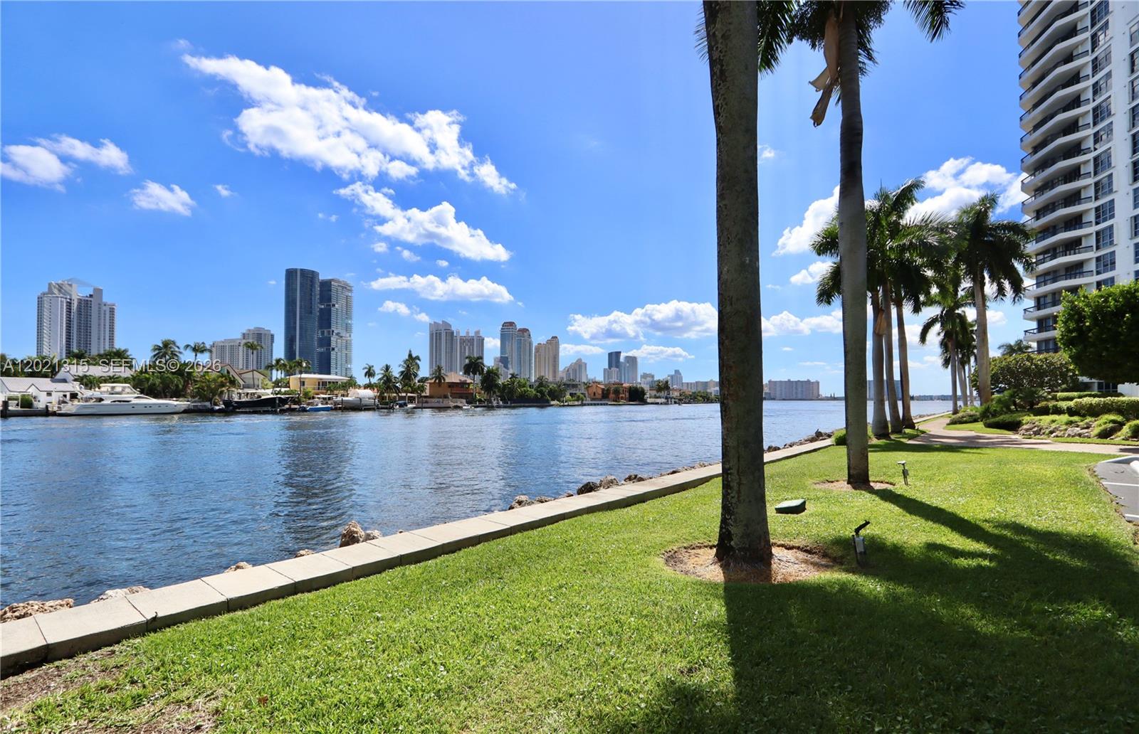 3530 Mystic Pointe Dr # 2510