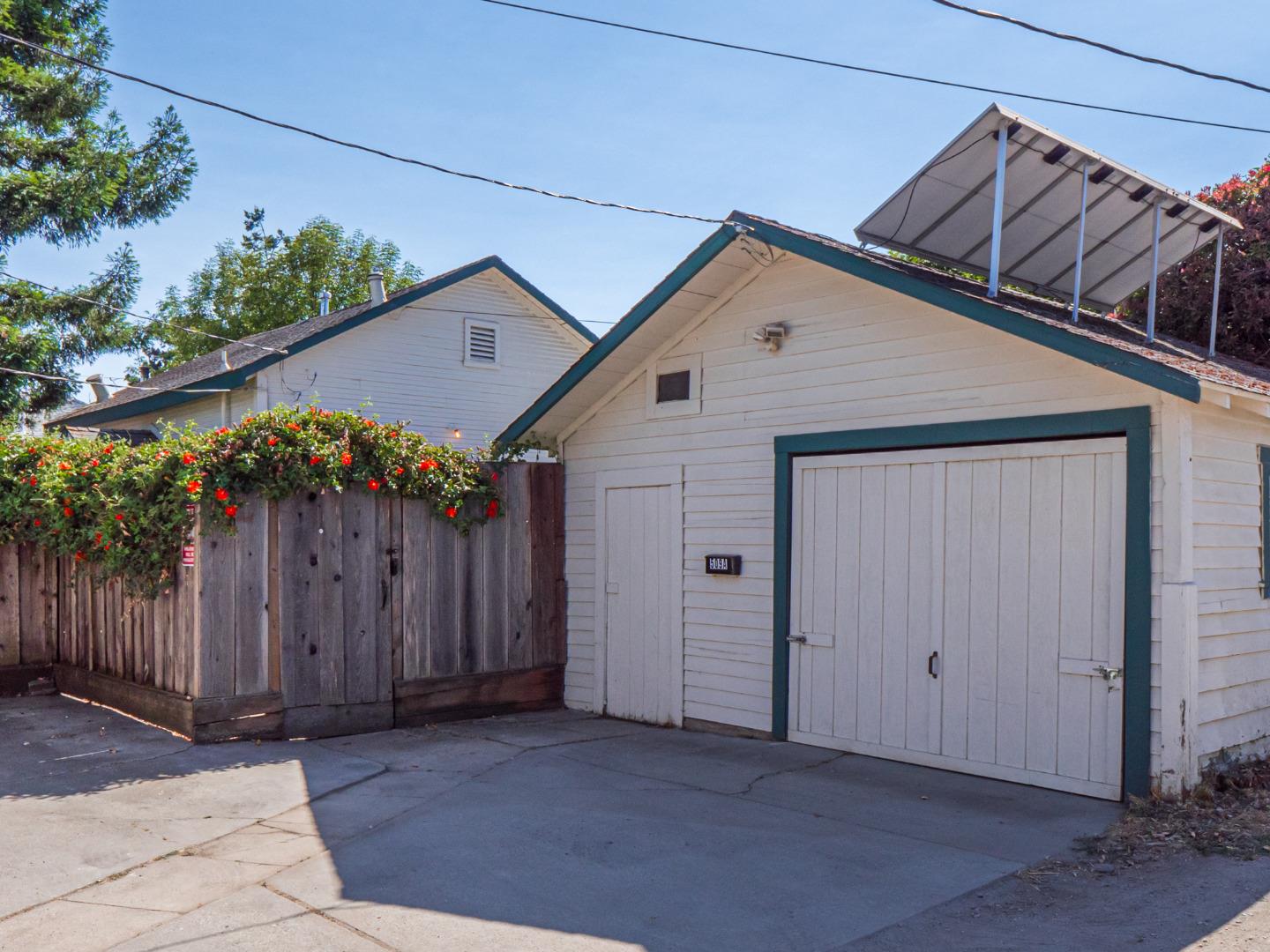 509 + 509A California ST