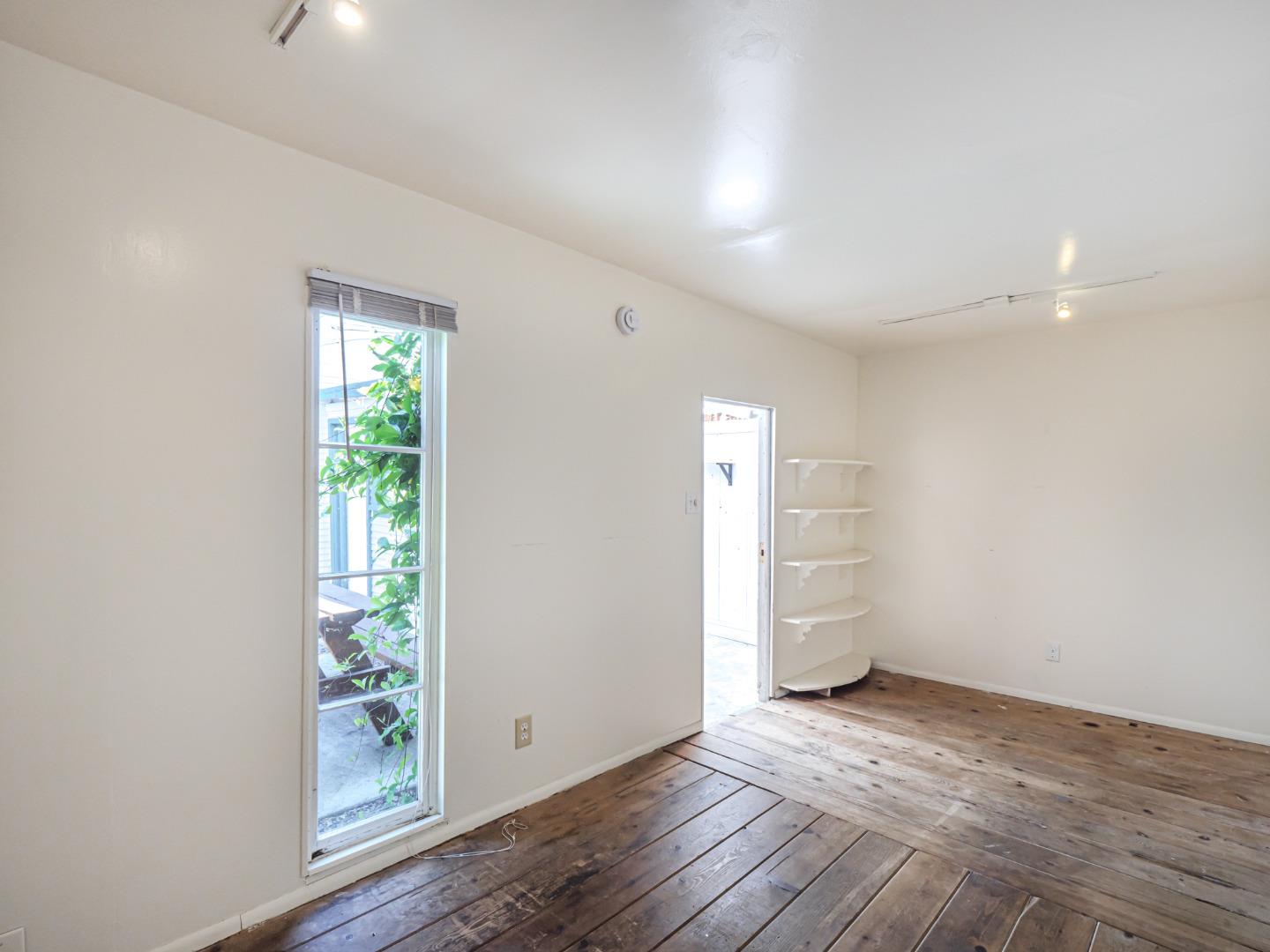 509 + 509A California ST