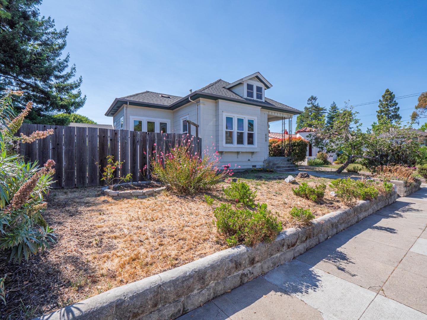 509 + 509A California ST