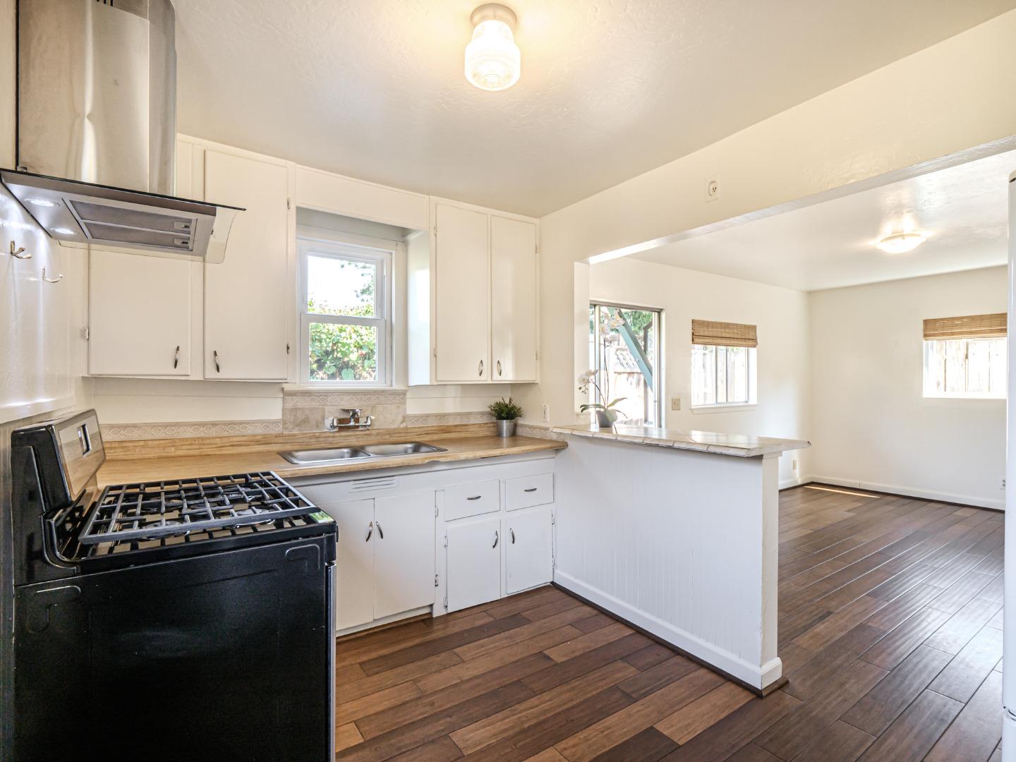 509 + 509A California ST