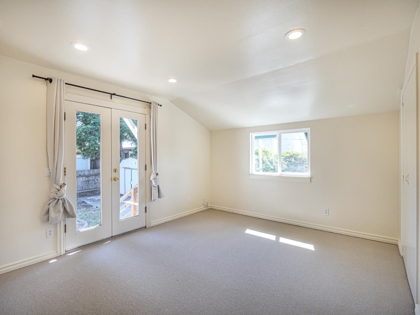 509 + 509A California ST