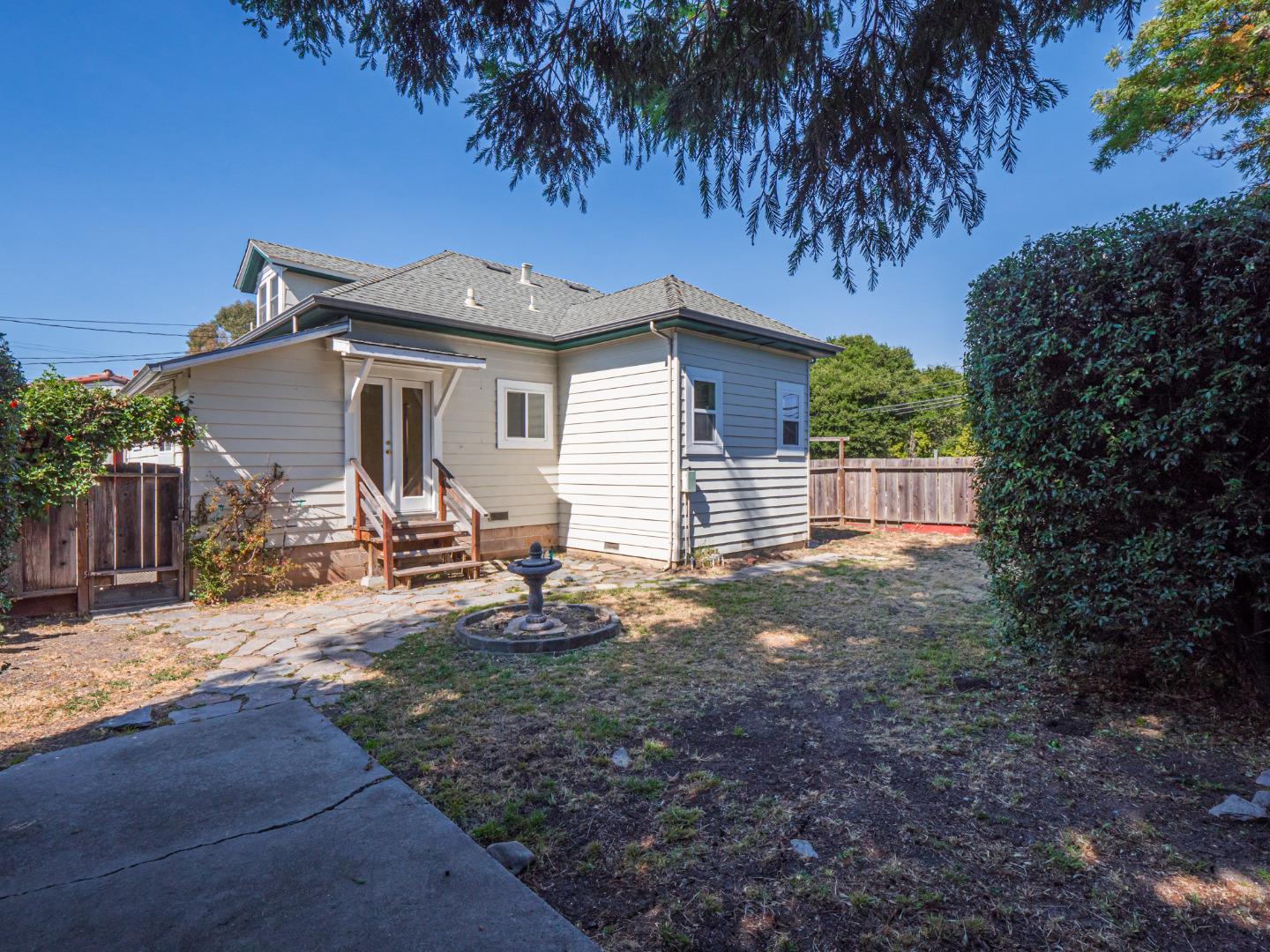 509 + 509A California ST