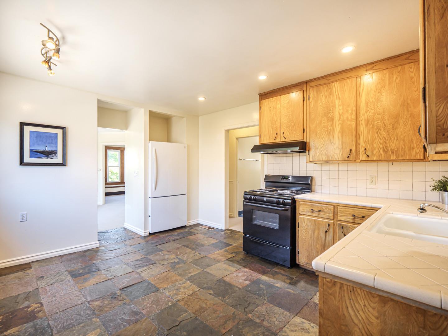 509 + 509A California ST