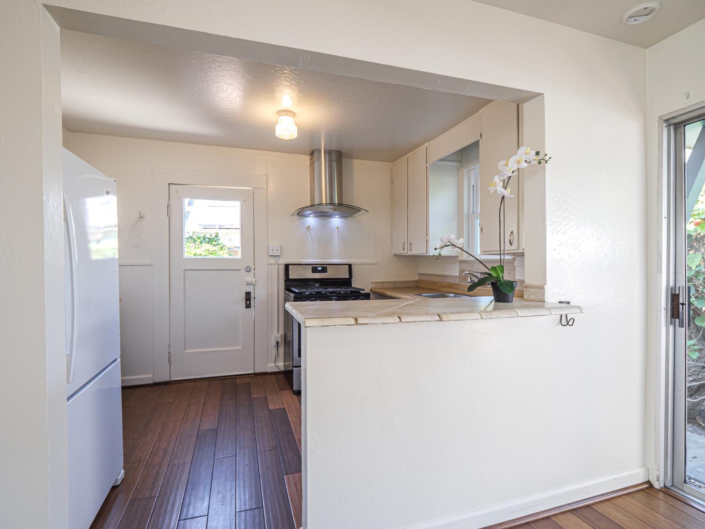 509 + 509A California ST