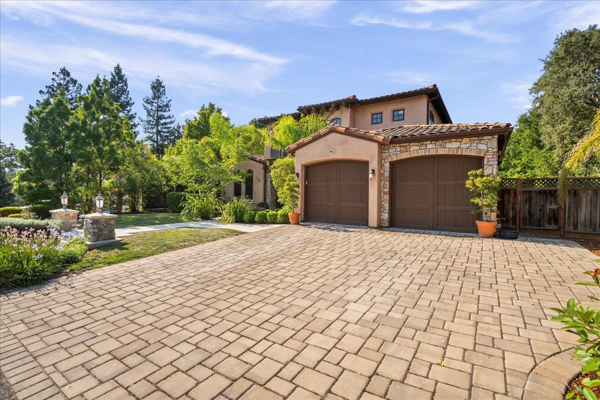 390 Chamisal AVE