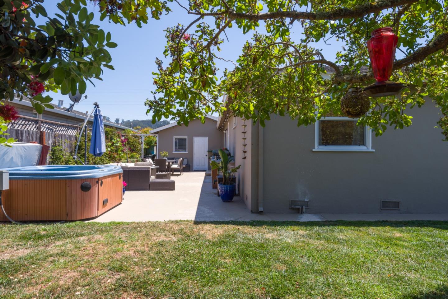1168 Cervantes WAY