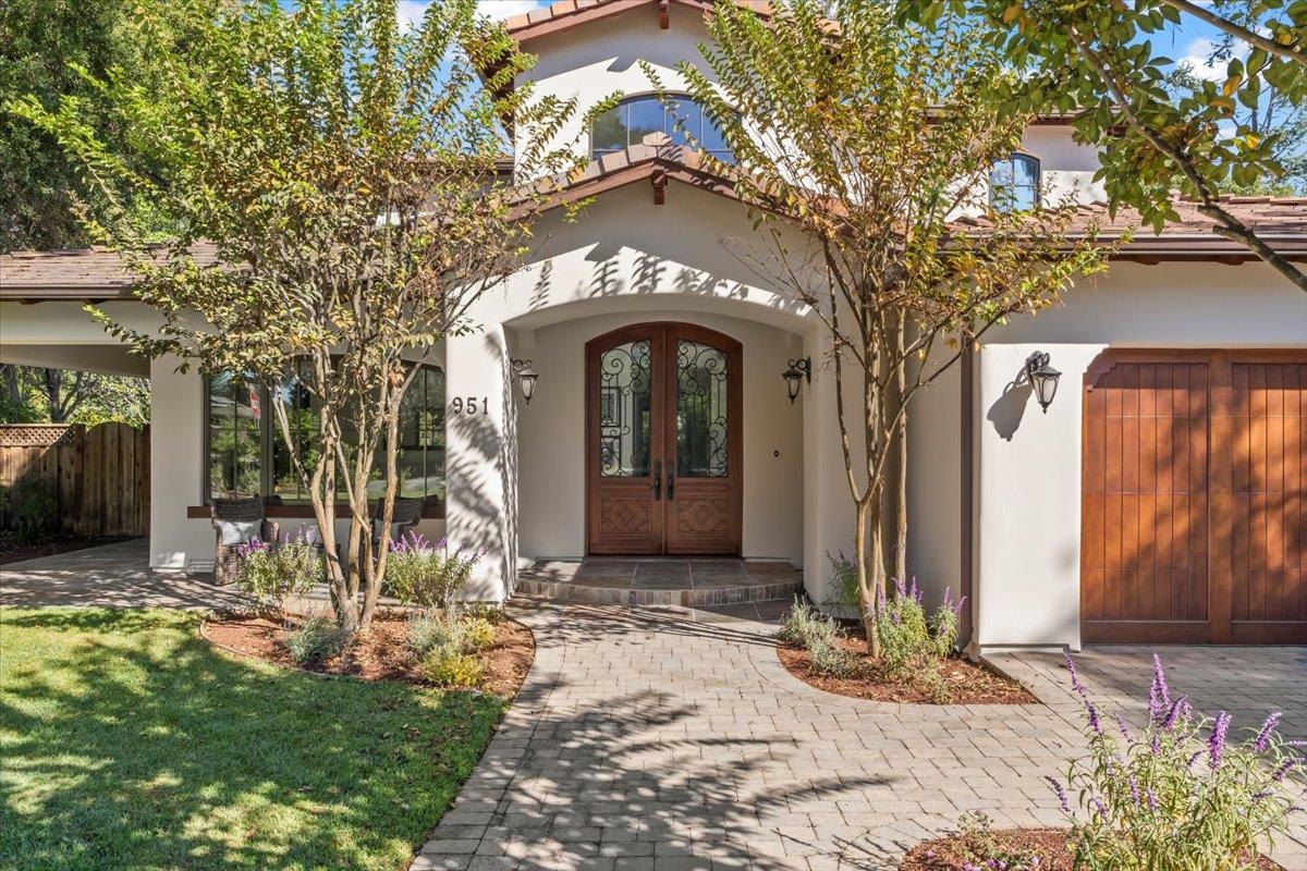 951 Echo DR